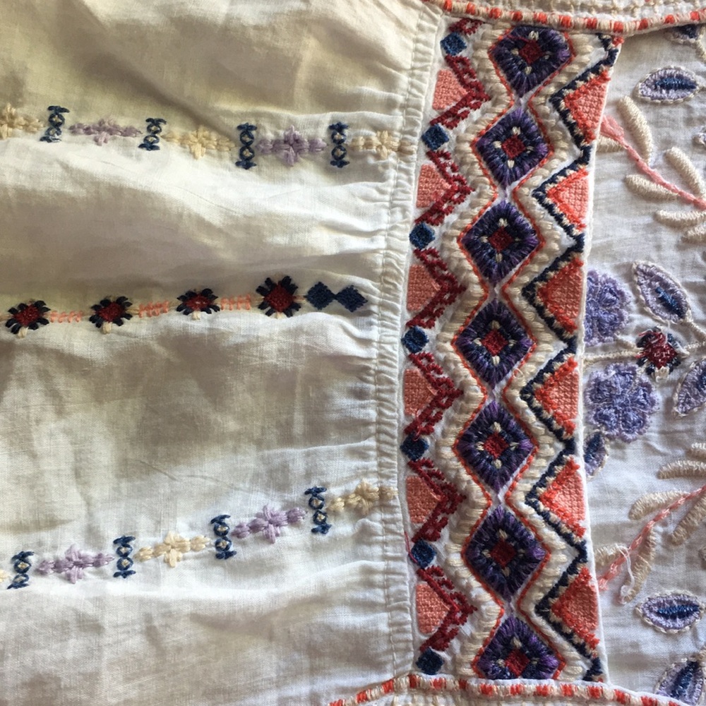 Johnny was embroidered linen top